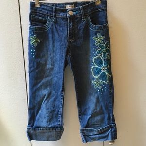 Embroidered Capri Jeans